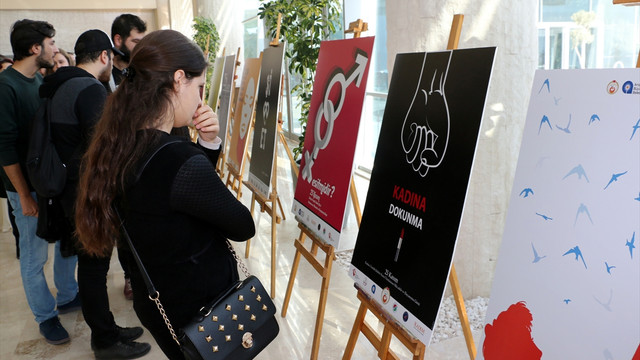 Şiddete Dur De sergisi ve Şiddetle Mücadele semineri