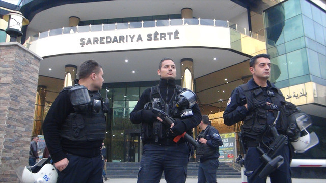 Siirt Belediye Başkanı Bakırhan gözaltına alındı