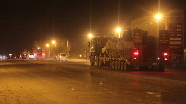 Sınıra askeri sevkiyat