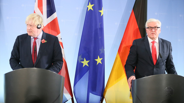 Steinmeier-Johnson ortak basın toplantısı