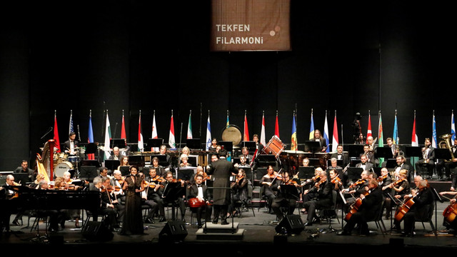 Tekfen Filarmoni Orkestrası konseri