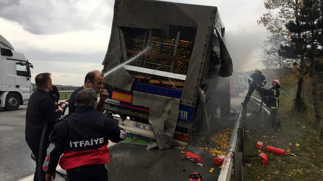 TEM otoyolunda tır yangını