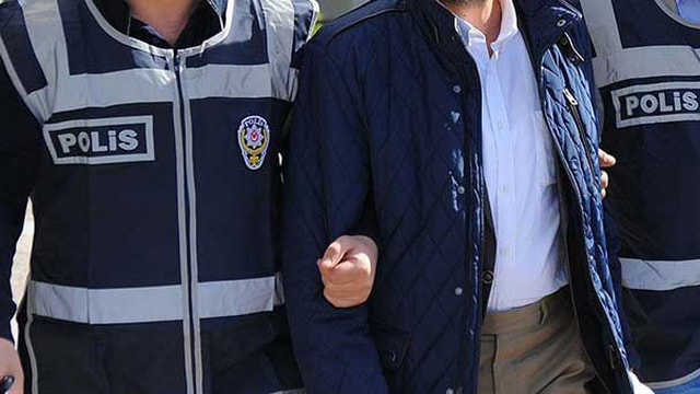 Yıldız Teknik Üniversitesinde 17 akademisyen FETÖden tutuklandı