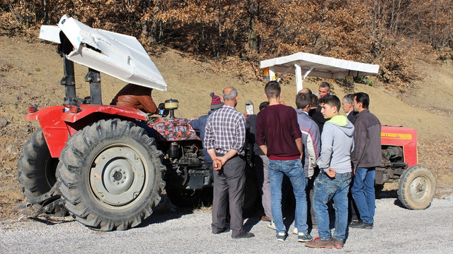 Tokat'ta traktör devrildi: 1 ölü, 3 yaralı