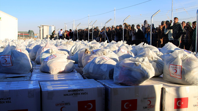 Türk Kızılayından Musullu ailelere yardım