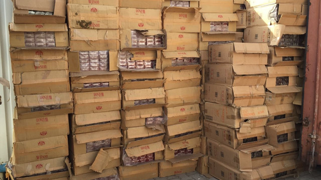 Van'da kaçak sigara operasyonu