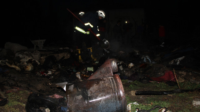 Van'da Suriyeli sığınmacıların kaldığı çadırlarda yangın