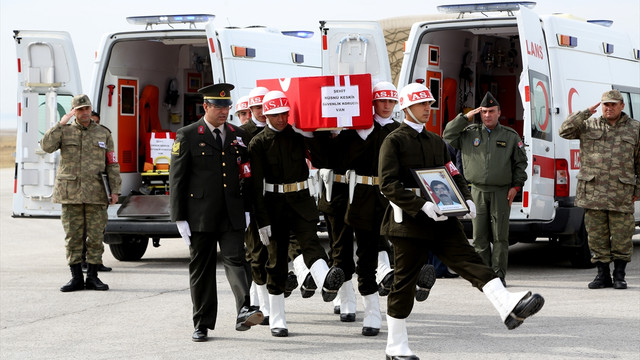 Vanda şehit korucular için tören düzenlendi