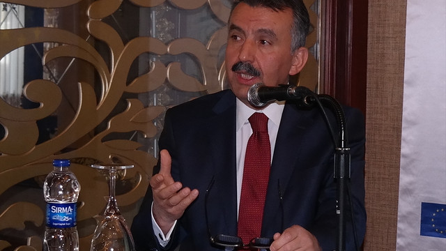 Yeterlilik belgesiz işçi çalıştırana para cezası