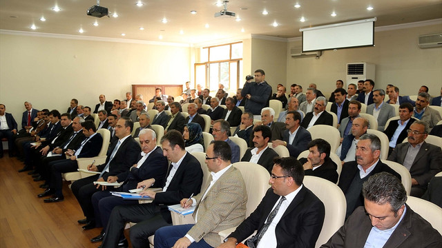 Yılmaz muhtarlarla bir araya geldi