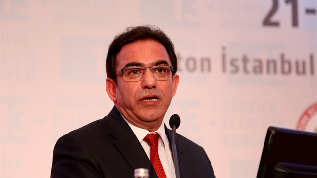 13. Türkiye Eczacılar Kongresi