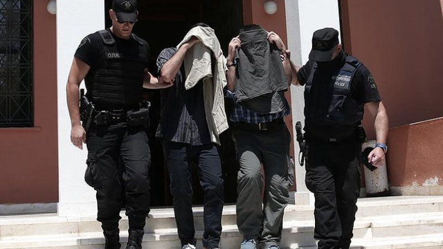 Yunanistan mahkemesi darbeci askerlerin iadesini reddetti