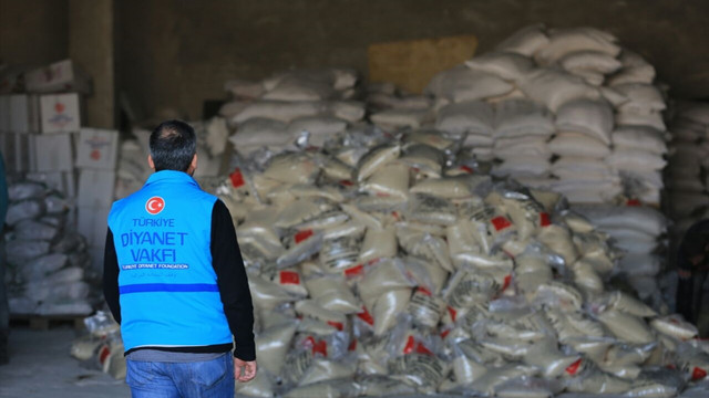 TDV yardımları Halep ve İdlip kırsalındaki ailelere ulaştı