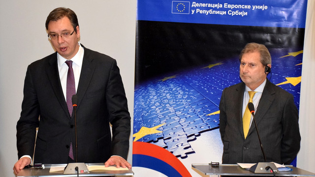 AB Komisyonu Üyesi Hahn, Sırbistan'da