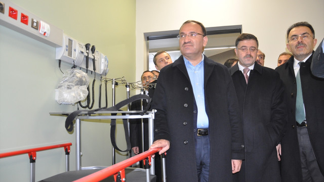 Adalet Bakanı Bozdağ, Yozgat Şehir Hastanesini inceledi