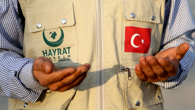 Adana'dan Haleplilere yardım