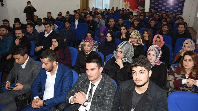 AK Parti Gençlik Kolları Genel Başkanı Ecertaş: