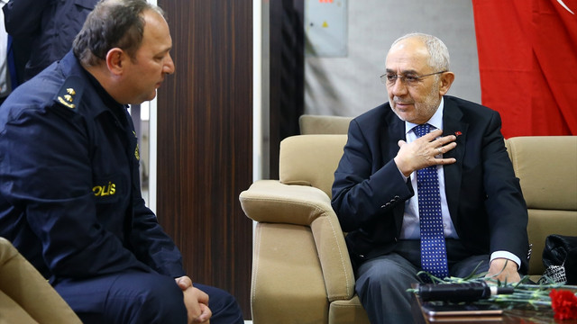 AK Parti milletvekillerinden Çevik Kuvvet'e taziye ziyareti