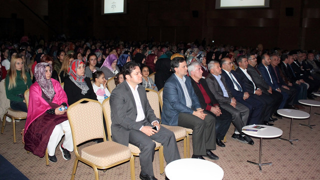 Antalya'da Halep'e yardım gecesi düzenlendi