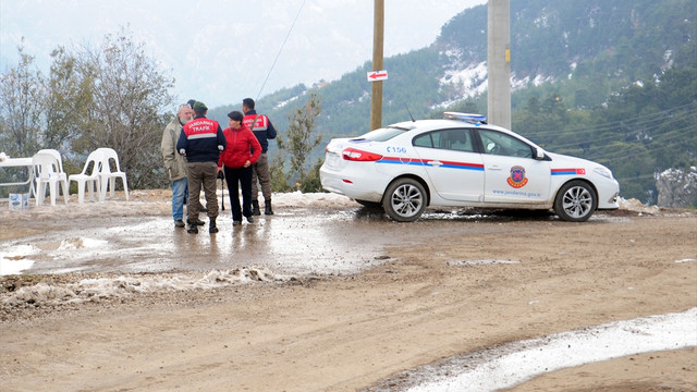 Antalya'da izinsiz kazıda altın bulunduğu iddiası
