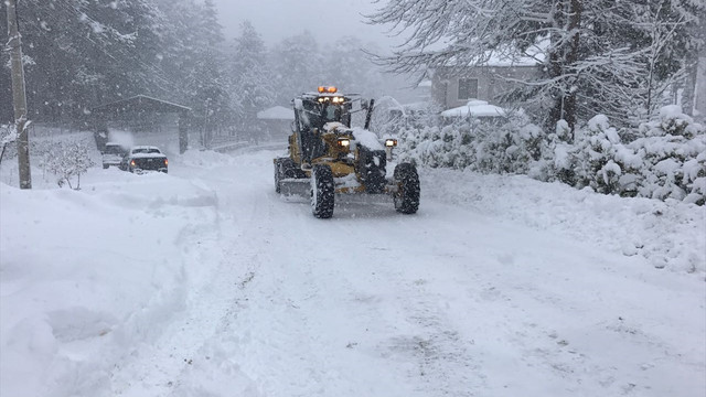 Antalya'da karla mücadele