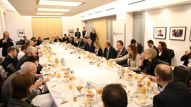 AB Bakanı ve Başmüzakereci Çelik Almanya’da