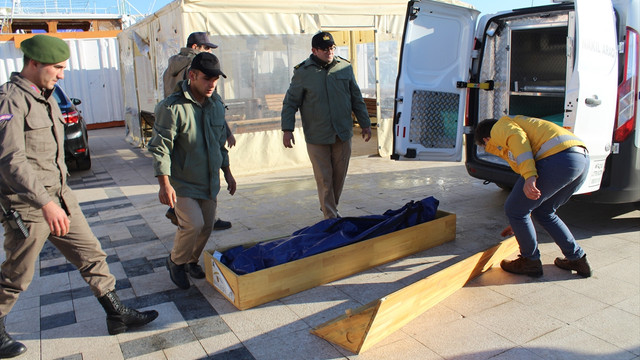 GÜNCELLEME - Ayvalık açıklarında kaçakları taşıyan tekne battı