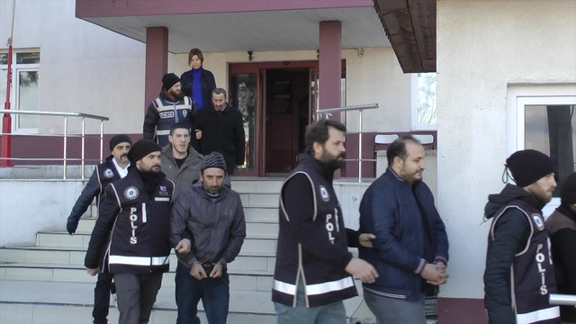 Ayvalık açıklarında kaçakları taşıyan teknenin batması