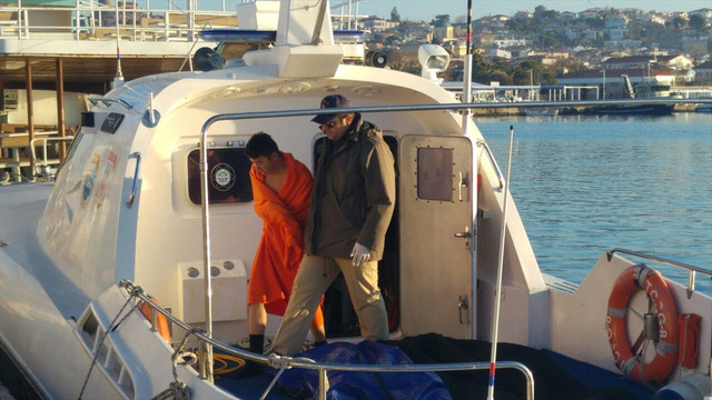 Ayvalık açıklarında sığınmacıları taşıyan tekne battı