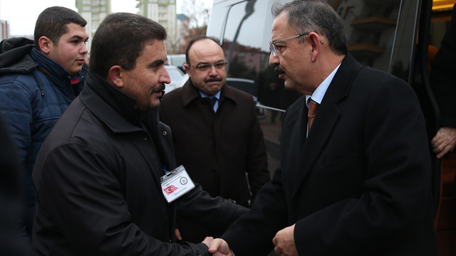 Bakan Özhaseki, şehit ailelerini ziyaret etti