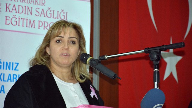 Bakan Soylu'nun eşi, Diyarbakırlı kadınlarla bir araya geldi