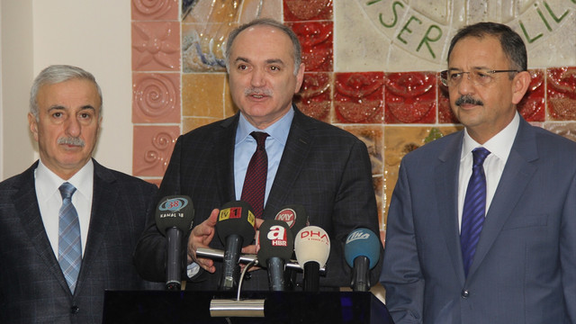 Bakanlar Özhaseki ve Özlü Kayseri Valiliğini ziyaret etti