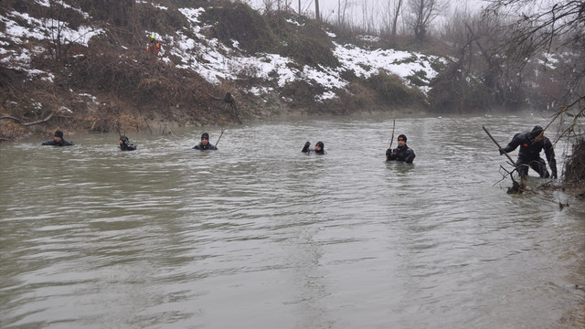 Bartın'da kayıp avcıyı arama çalışmaları