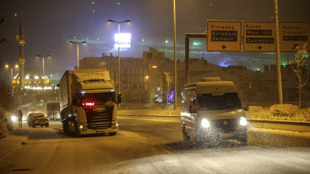 Başkentte kar yağışı