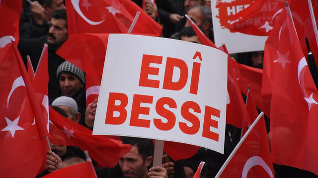 Batman'daki Teröre Lanet Kardeşliğe Davet yürüyüşü