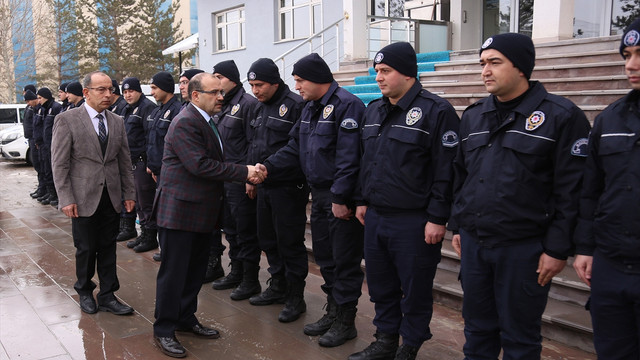 Bayburt Valisi Ustaoğlu'ndan polislere taziye ziyareti
