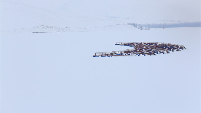 Bayburt'ta baraj gölü dondu