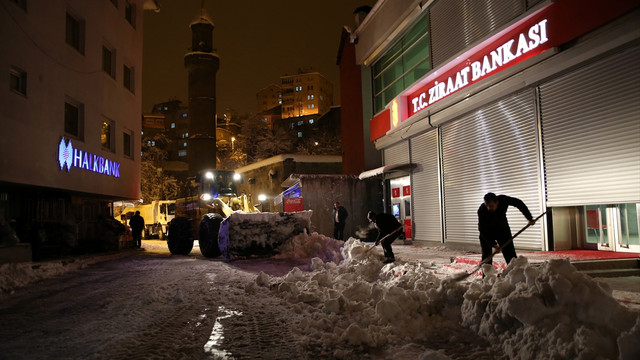 Bitlis'te karla mücadele