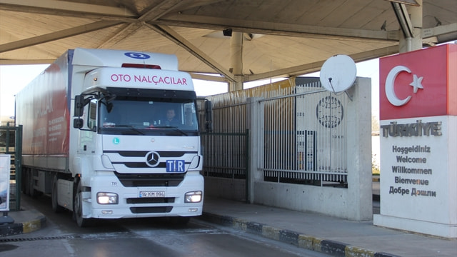 Bulgaristan'a açılan sınır kapılarında tır yoğunluğu