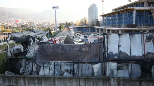 Bursa'da inşaat şantiyesinde yangın