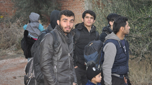 Çanakkale'de 15 yabancı uyruklu yakalandı