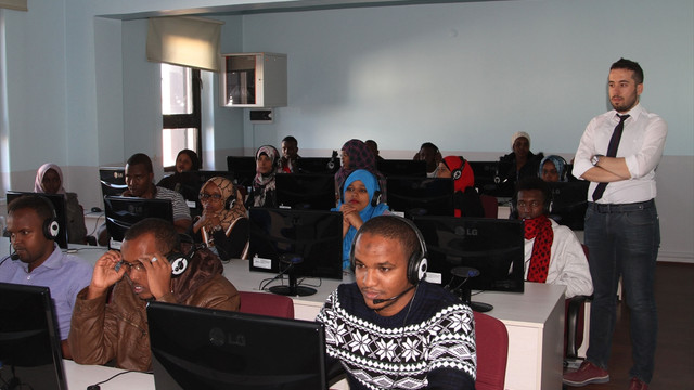 Cibutili öğrenciler Türkçe öğreniyor