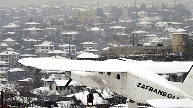 Çinli turistlerin kar keyfi