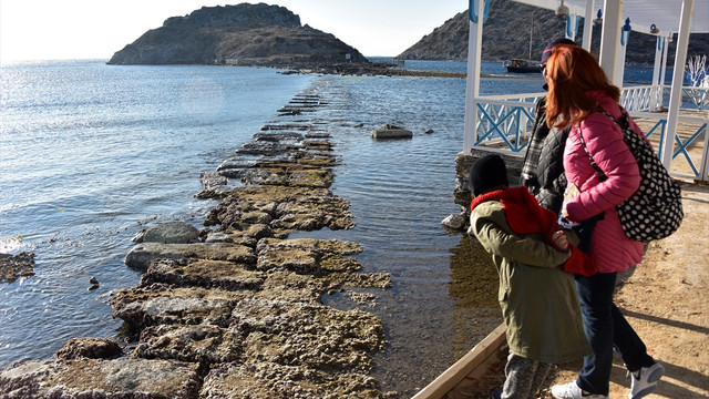 Deniz çekildi tarihi surlar ortaya çıktı