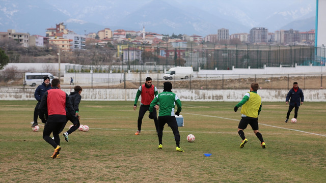 Denizlispor'da hedef ilk yarıyı galibiyetle tamamlamak