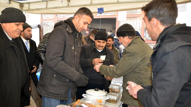 Dondurucu soğukta Halep için kermes düzenlendi