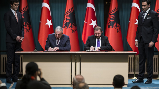 Erdoğan-Nishani ortak basın toplantısı