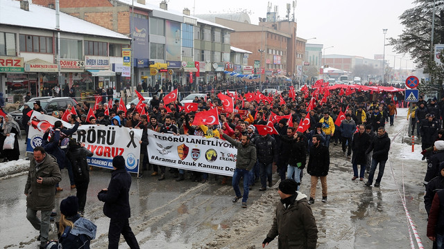 Erzincan'da Teröre Lanet Kardeşliğe Davet yürüyüşü