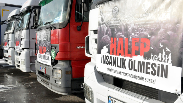 Eskişehir'den Suriye'ye 4 tır un gönderildi