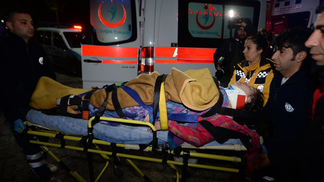 Falezlerden denize düşen kadın kurtarıldı